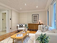 19 Tomlinson Circle, Markham, ON L3R 9L1