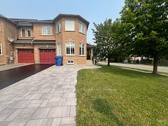 109 Bonshaw Avenue, Newmarket, ON L3X 2R7