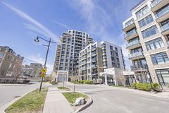151 Upper Duke Crescent 1207, Markham, ON L6G 0E1