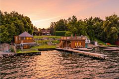 664 Lake Drive N, Georgina, ON L0E 1P0