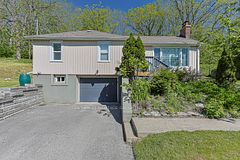 178 Main Street N, Newmarket, ON L3Y 9B2