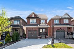 231 Venice Gate Drive, Vaughan, ON L4H 0G1