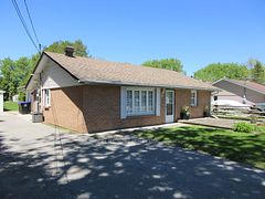 31 River Drive, Essa, ON L3W 0G8