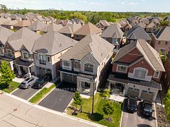 15 Streamside Street, Vaughan, ON L4H 4V3