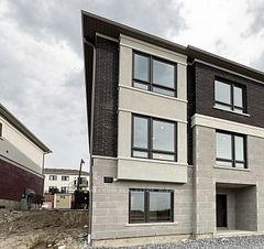 1422 19th Avenue, Richmond Hill, ON L4E 3R9