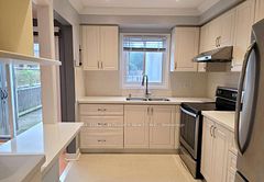 22 Dunbar Crescent, Markham, ON L3R 6W8