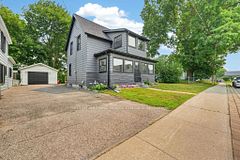 291 Ellen Street, Newmarket, ON L3Y 4C7