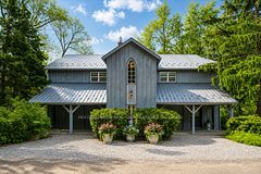 15 Laskay Lane, King, ON L7B 1K4