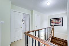 102 Creekland Avenue, Whitchurch-Stouffville, ON L4A 1X4