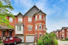 95 Weldrick Road 74, Richmond Hill, ON L4C 0H6