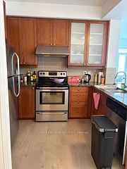 131 Upper Duke Crescent E 702, Markham, ON L6G 0C9