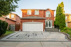 24 Aristotle Drive E, Richmond Hill, ON L4S 1J2