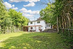 10 Devins Drive, Aurora, ON L4G 2Z1