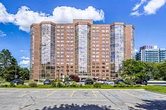 20 Baif Boulevard 801, Richmond Hill, ON L4C 8T1