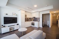 10 Rouge Valley Drive W 1005, Markham, ON L6G 0G9