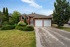 608 Glen Cedar Crescent, Innisfil, ON L9S 2J4