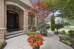 123 Laurentian Boulevard, Vaughan, ON L6A 2V8