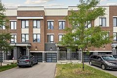 192 Salterton Circle, Vaughan, ON L6A 4Z2