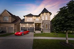 91 Woodgate Pines Drive, Vaughan, ON L4H 4A4