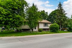 2693 25TH Side Road, Innisfil, ON L9S 3S9