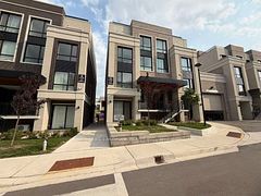10 Walder Lane G-201, Richmond Hill, ON L4S 0N3