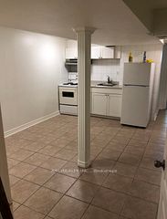 218 Altamira Road Lower level, Richmond Hill, ON L4C 4E1