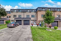 6 Poplar Crescent, Aurora, ON L4G 3M4