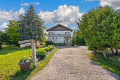 20368 Woodbine Avenue, East Gwillimbury, ON L0G 1R0