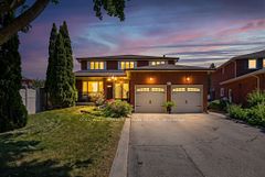 33 Marevan Place, Vaughan, ON L4L 3H7