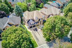 709 Highland Blade Road, Newmarket, ON L3X 1P3