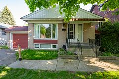 394 Centre Street E Lower, Richmond Hill, ON L4C 1B7