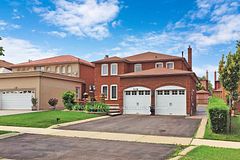 131 Dunstan Crescent Lower, Vaughan, ON L4L 3W5