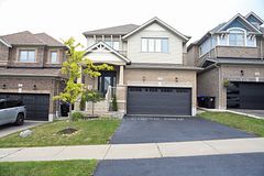 72 Treetops Boulevard, New Tecumseth, ON L9R 0L9