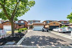 138 Jackman Crescent, Vaughan, ON L4L 6P1
