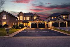 16 St Michele Place Upper, Vaughan, ON L4H 1H3