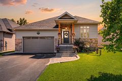 2967 Earl Street, Innisfil, ON L9S 3E2