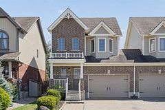 132 Banting Crescent, Essa, ON L0M 1B6