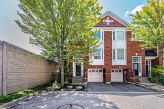 29 Mosaics Avenue, Aurora, ON L4G 7L5