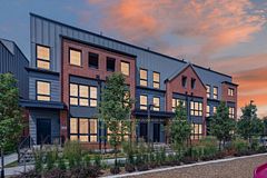 52 Burleigh Mews, Vaughan, ON L4J 8A2
