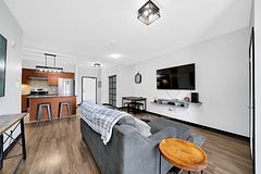 161 Wellington Street E 204, New Tecumseth, ON L9R 0R8