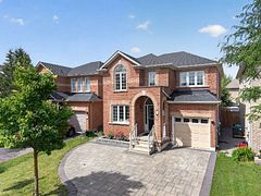86 Beare Trail, Newmarket, ON L3X 3B3