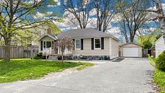 2 Hughes Street, Richmond Hill, ON L4E 2V9