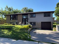 58 Devins Drive Upper Level, Aurora, ON L4G 2Z1
