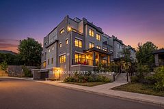 31 Baynes Way 1, Bradford West Gwillimbury, ON L3Z 4M3