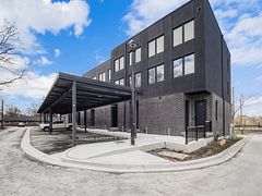 59 Charles Street 11, Newmarket, ON L3Y 3V7