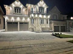 20 Tesla Crescent, East Gwillimbury, ON L9N 0T3
