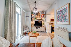 11611 Yonge Street 525, Richmond Hill, ON L4E 1G2