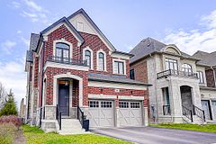 56 Botelho Circle, Aurora, ON L4G 3X2