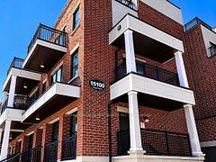 15100 Yonge Street 11B, Aurora, ON L4G 4C8