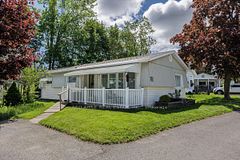 30 Flora Court, Innisfil, ON L9S 1R4